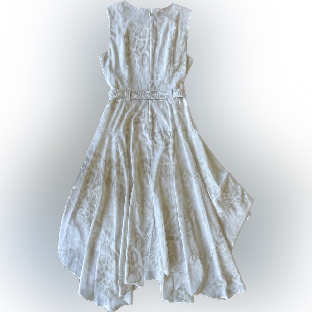 Calvin Klein Women’s Handkerchief Dress. Size 8.